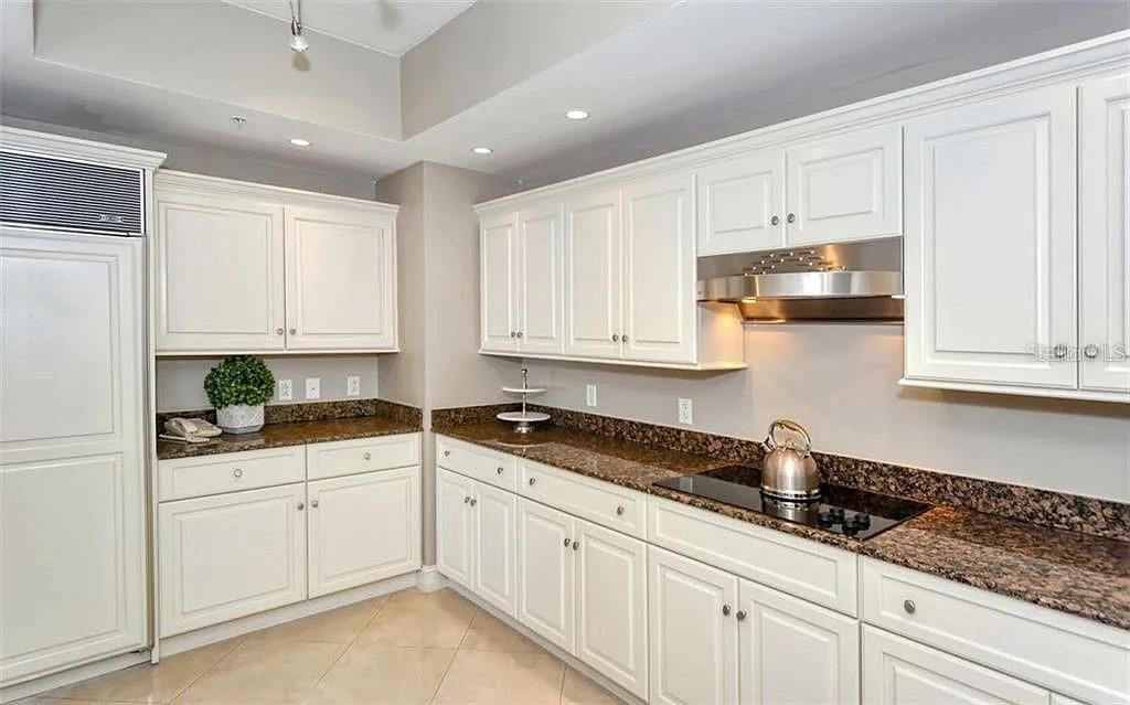 En Venta: $2,650,000 (3 camas, 2 baños, 3553 Pies cuadrados)