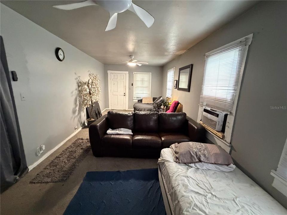 For Sale: $180,000 (3 beds, 1 baths, 1332 Square Feet)