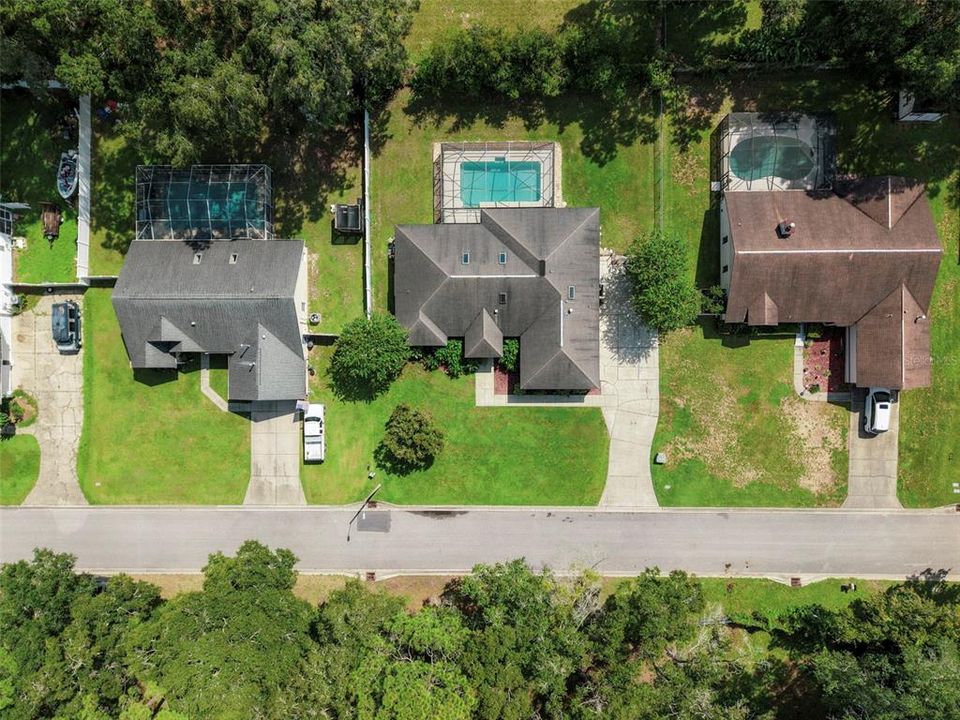 Activo con contrato: $374,900 (4 camas, 2 baños, 2084 Pies cuadrados)