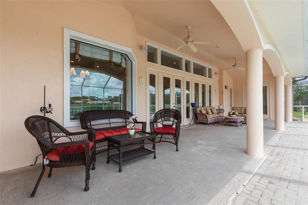 For Sale: $1,100,000 (3 beds, 3 baths, 2601 Square Feet)