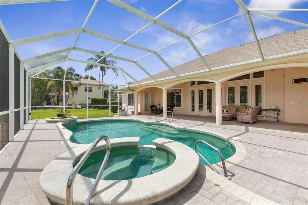 For Sale: $1,100,000 (3 beds, 3 baths, 2601 Square Feet)