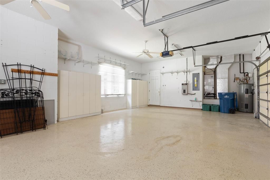 For Sale: $1,100,000 (3 beds, 3 baths, 2601 Square Feet)