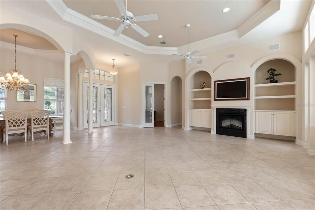 For Sale: $1,100,000 (3 beds, 3 baths, 2601 Square Feet)