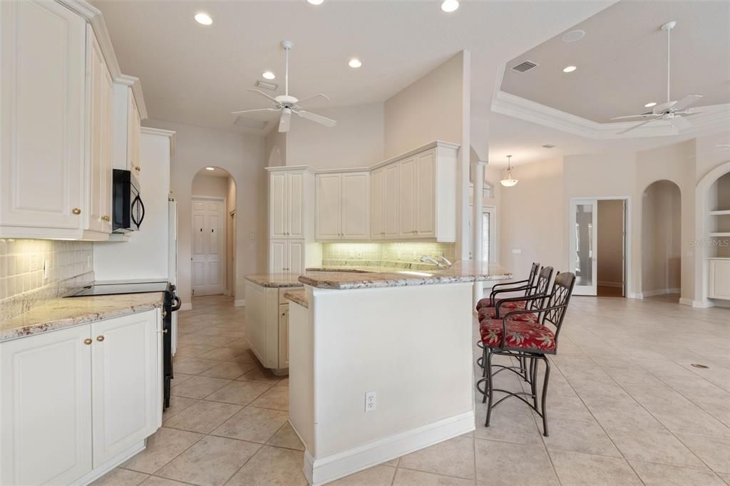 For Sale: $1,100,000 (3 beds, 3 baths, 2601 Square Feet)