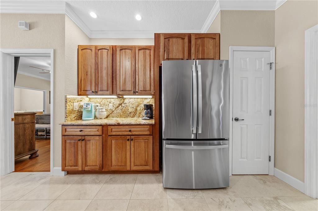 For Sale: $777,700 (4 beds, 3 baths, 2363 Square Feet)