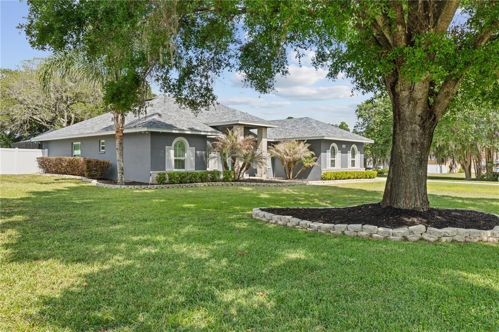 For Sale: $777,700 (4 beds, 3 baths, 2363 Square Feet)