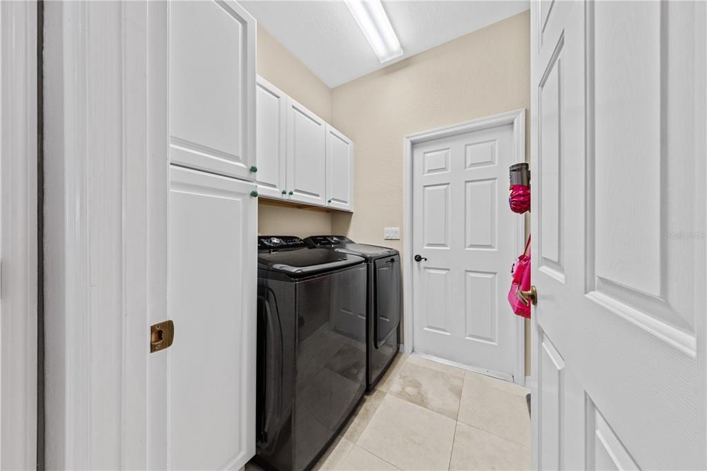 For Sale: $777,700 (4 beds, 3 baths, 2363 Square Feet)