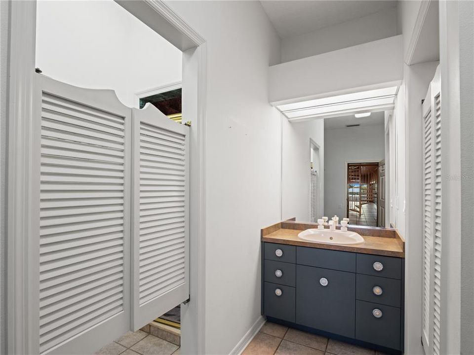 En Venta: $1,250,000 (6 camas, 5 baños, 7035 Pies cuadrados)