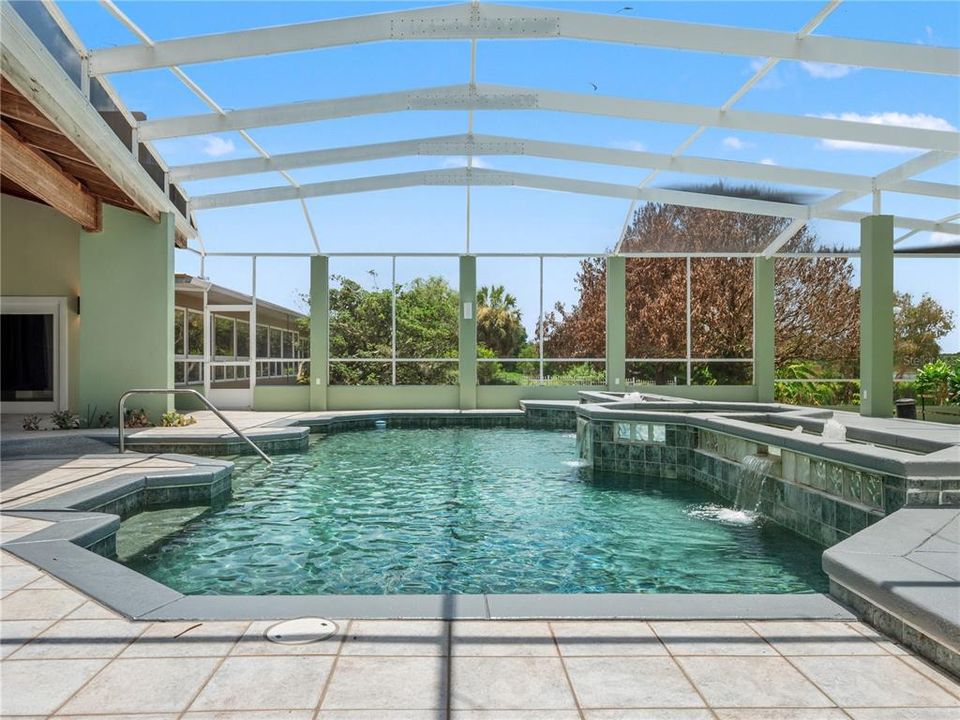 En Venta: $1,250,000 (6 camas, 5 baños, 7035 Pies cuadrados)