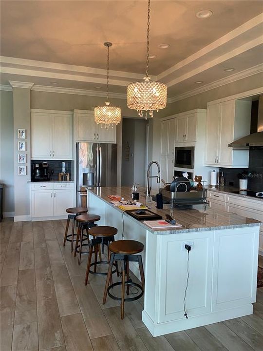 For Rent: $4,000 (3 beds, 3 baths, 2415 Square Feet)