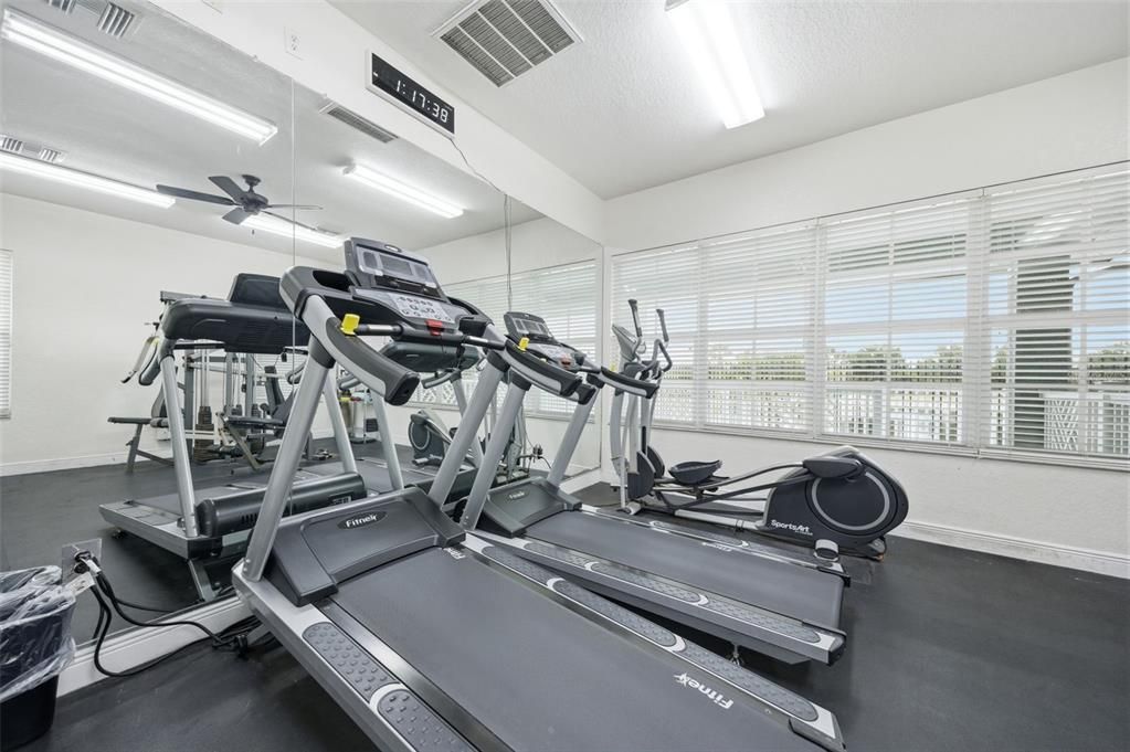 Active With Contract: $240,000 (3 beds, 2 baths, 1387 Square Feet)