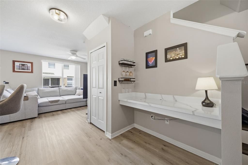 Active With Contract: $240,000 (3 beds, 2 baths, 1387 Square Feet)