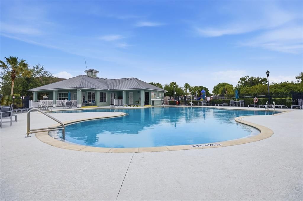 Active With Contract: $240,000 (3 beds, 2 baths, 1387 Square Feet)