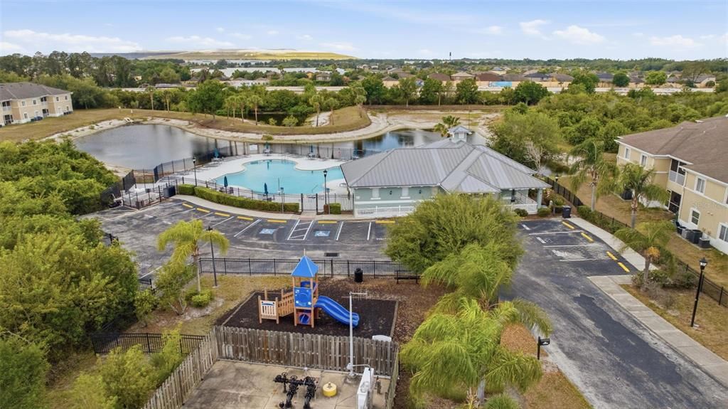 Active With Contract: $240,000 (3 beds, 2 baths, 1387 Square Feet)