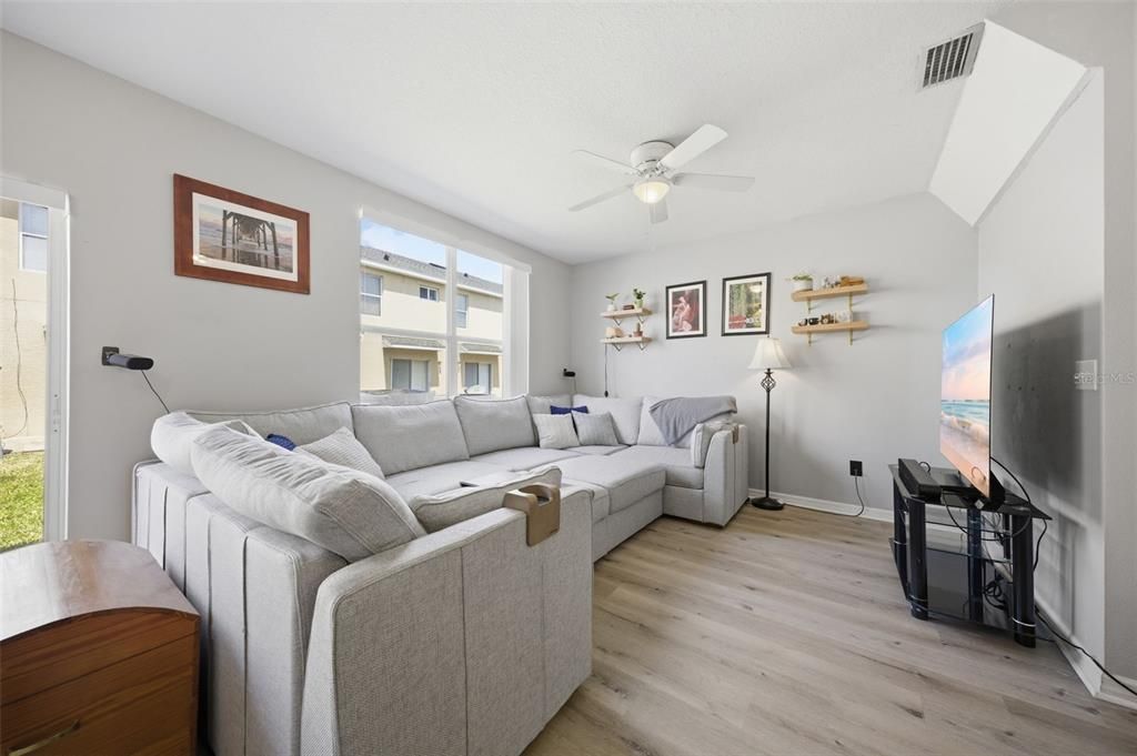 Active With Contract: $240,000 (3 beds, 2 baths, 1387 Square Feet)