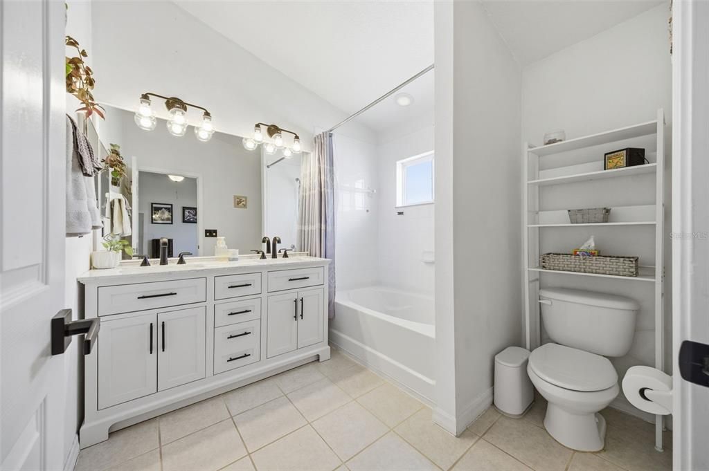 Active With Contract: $240,000 (3 beds, 2 baths, 1387 Square Feet)