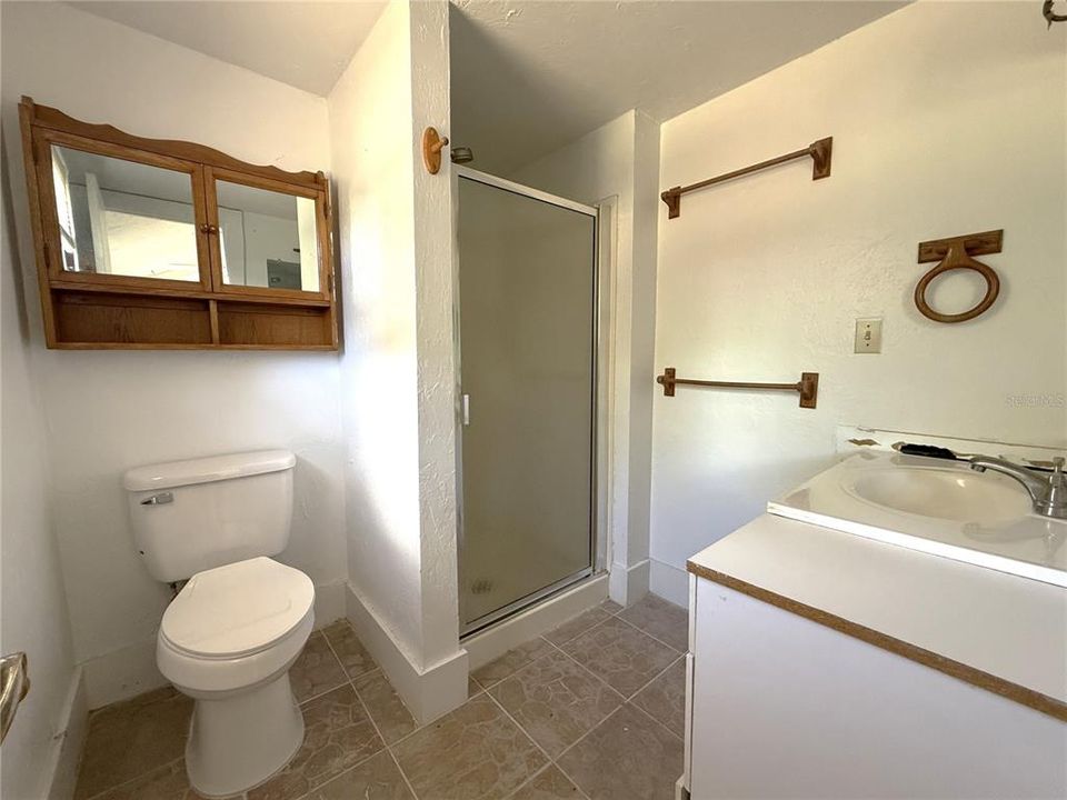 На продажу: $169,900 (4 спален, 2 ванн, 1848 Квадратных фут)