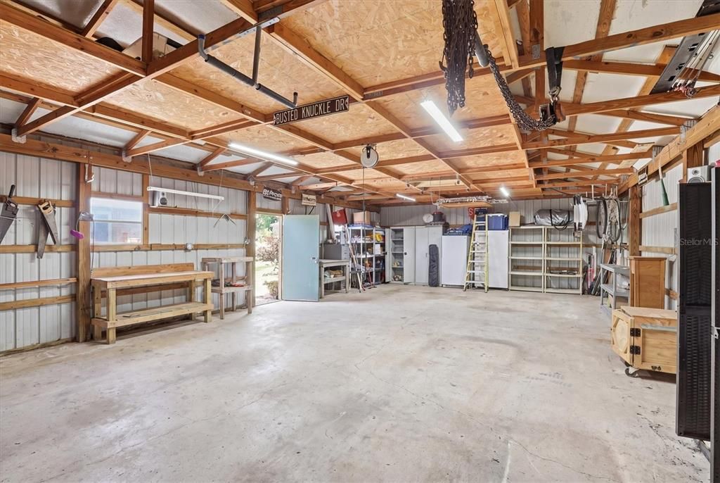 Active With Contract: $325,000 (3 beds, 2 baths, 2280 Square Feet)