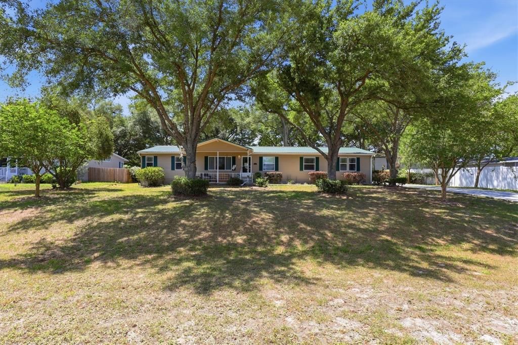 Active With Contract: $325,000 (3 beds, 2 baths, 2280 Square Feet)