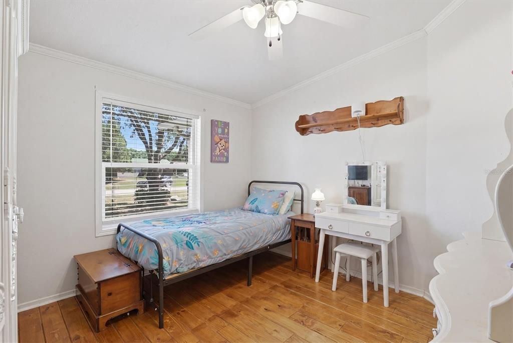 Active With Contract: $325,000 (3 beds, 2 baths, 2280 Square Feet)