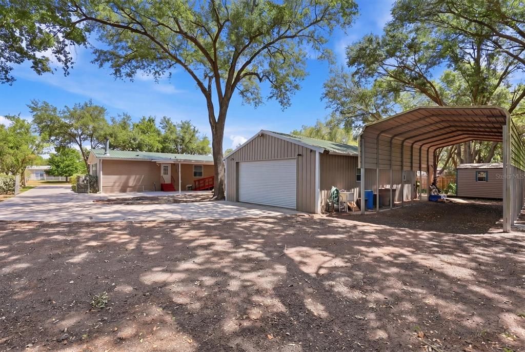 Active With Contract: $325,000 (3 beds, 2 baths, 2280 Square Feet)