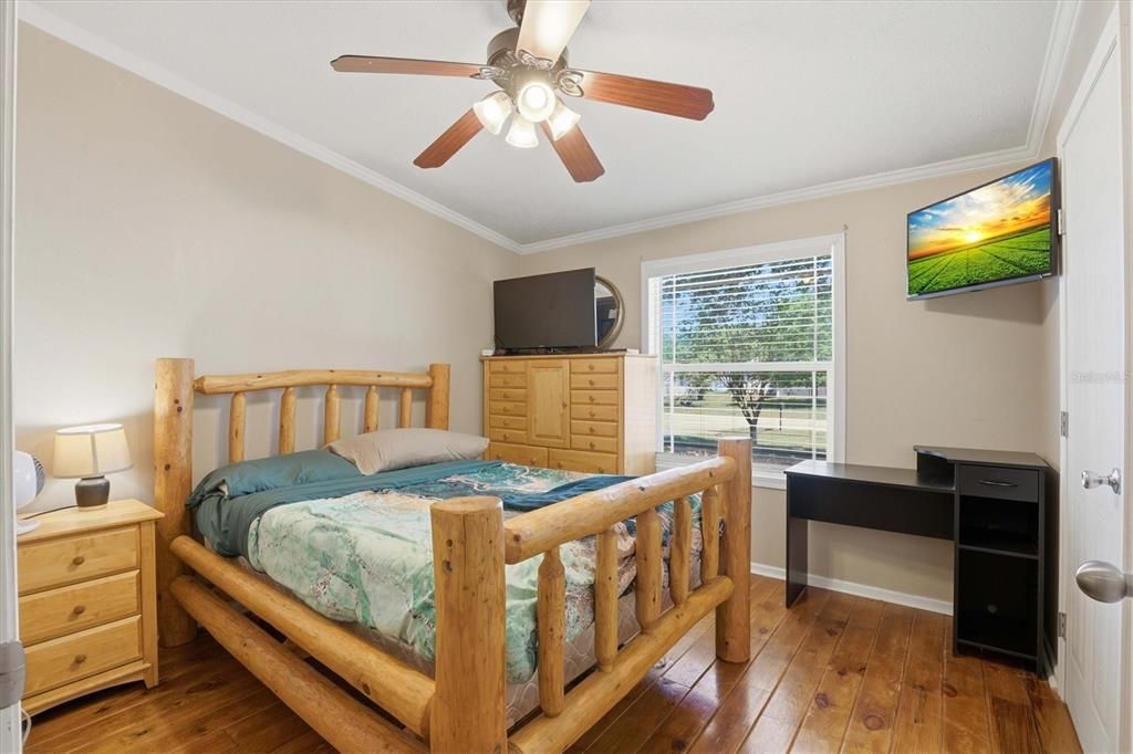 Active With Contract: $325,000 (3 beds, 2 baths, 2280 Square Feet)