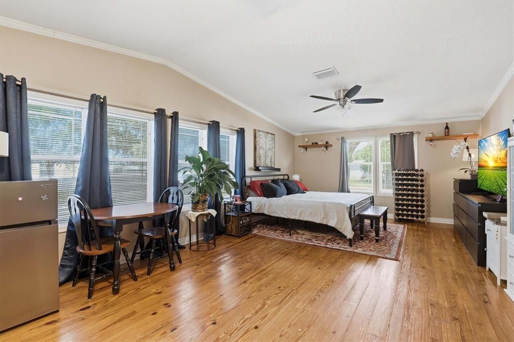 Active With Contract: $325,000 (3 beds, 2 baths, 2280 Square Feet)