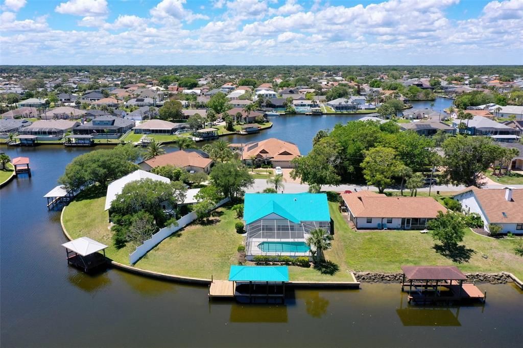 For Sale: $679,000 (2 beds, 2 baths, 1628 Square Feet)