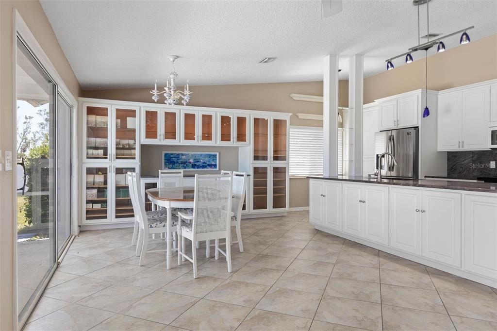 For Sale: $679,000 (2 beds, 2 baths, 1628 Square Feet)