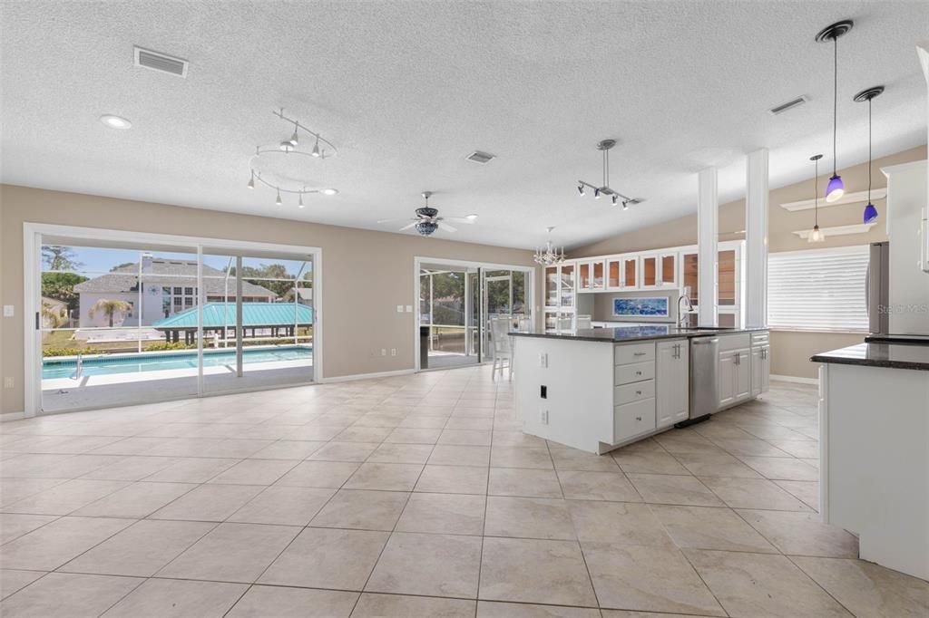 For Sale: $679,000 (2 beds, 2 baths, 1628 Square Feet)