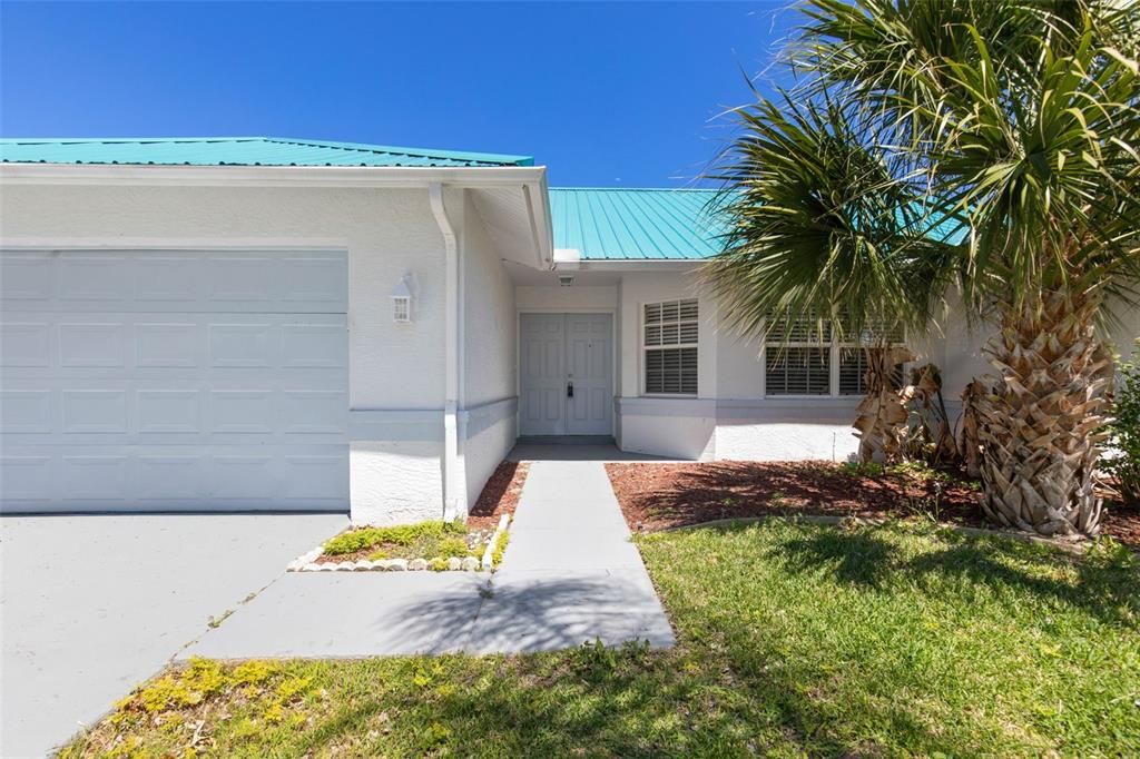 For Sale: $679,000 (2 beds, 2 baths, 1628 Square Feet)