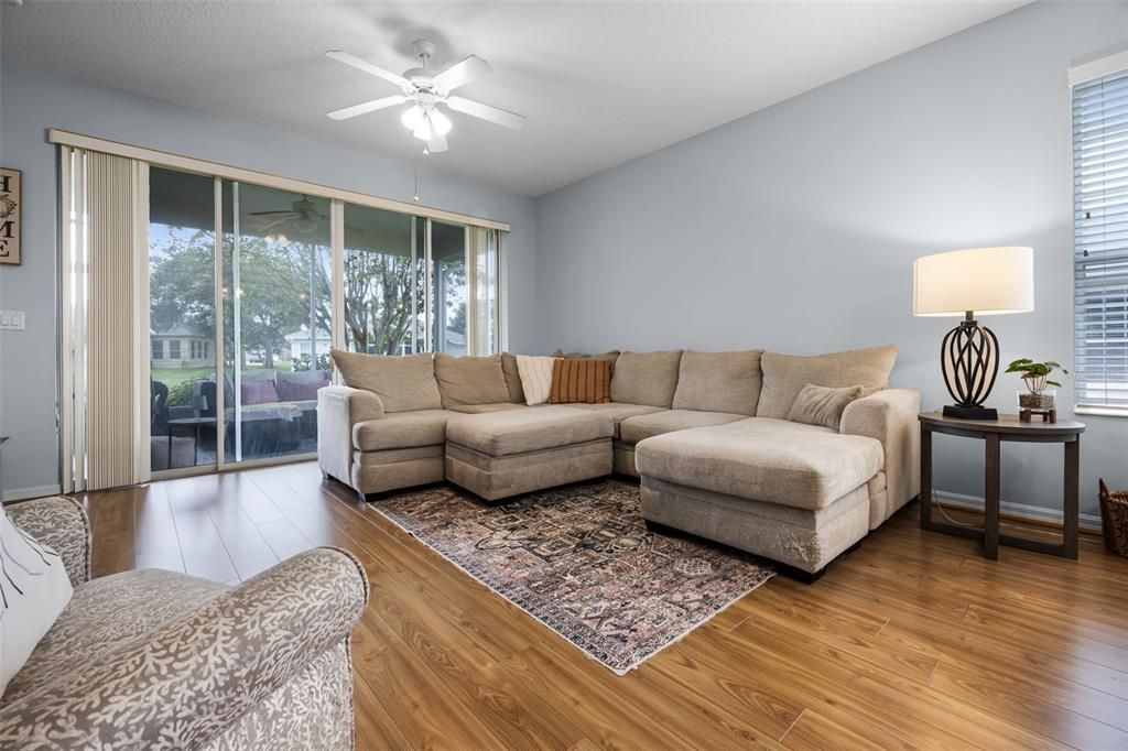 For Sale: $289,000 (3 beds, 2 baths, 1477 Square Feet)