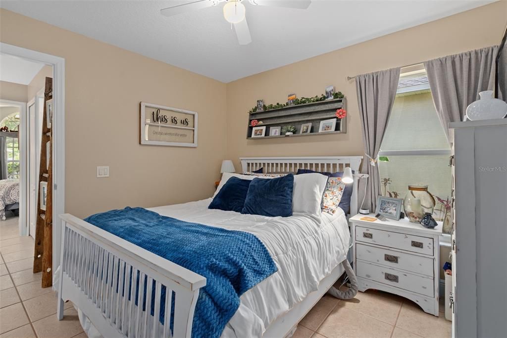 Activo con contrato: $425,000 (3 camas, 2 baños, 1598 Pies cuadrados)