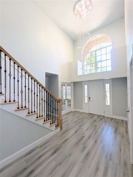 Activo con contrato: $479,900 (4 camas, 2 baños, 2314 Pies cuadrados)