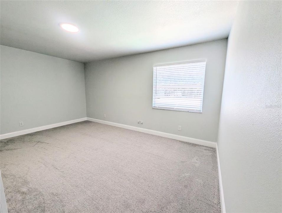 Activo con contrato: $479,900 (4 camas, 2 baños, 2314 Pies cuadrados)