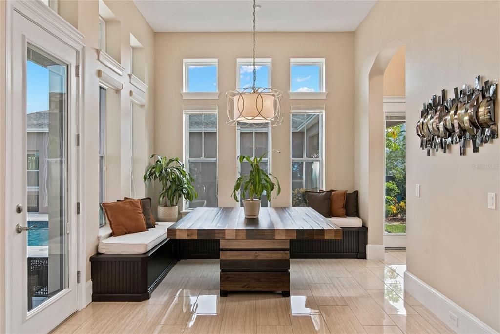 En Venta: $1,695,000 (5 camas, 4 baños, 4650 Pies cuadrados)