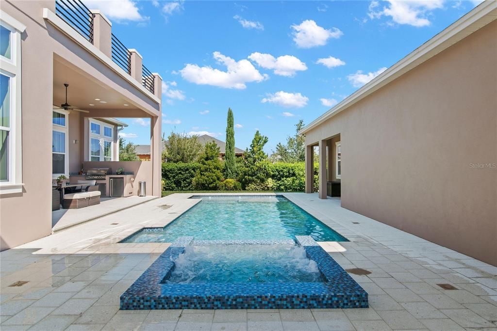 En Venta: $1,695,000 (5 camas, 4 baños, 4650 Pies cuadrados)