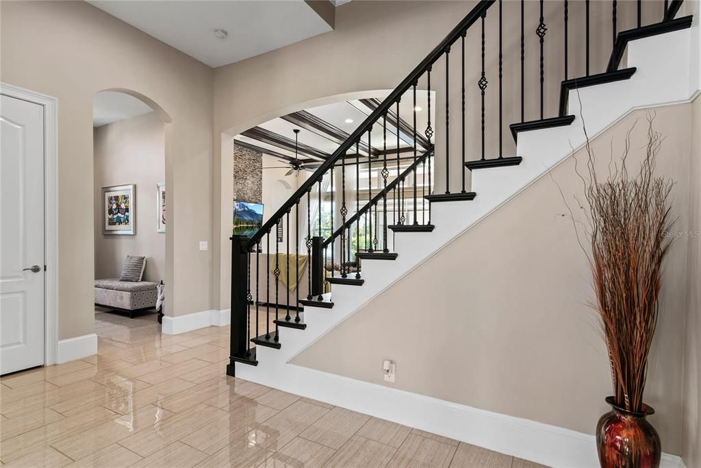 En Venta: $1,695,000 (5 camas, 4 baños, 4650 Pies cuadrados)