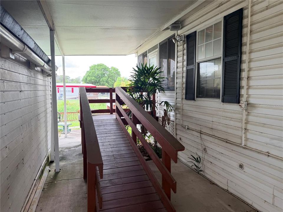 For Sale: $125,000 (3 beds, 2 baths, 1243 Square Feet)