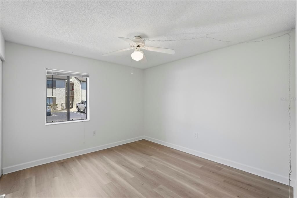Activo con contrato: $160,000 (2 camas, 2 baños, 1100 Pies cuadrados)