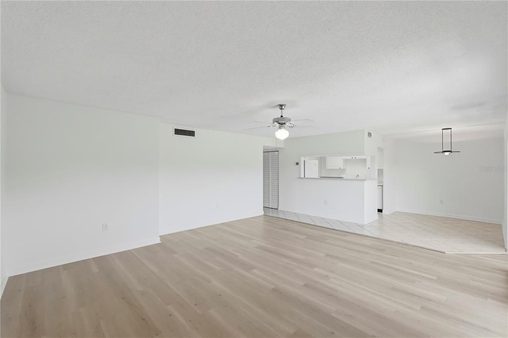 Activo con contrato: $160,000 (2 camas, 2 baños, 1100 Pies cuadrados)