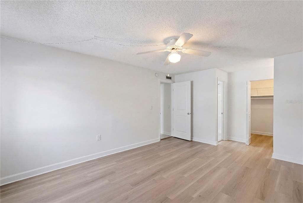 Activo con contrato: $160,000 (2 camas, 2 baños, 1100 Pies cuadrados)