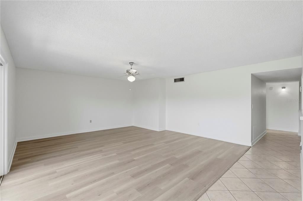 Activo con contrato: $160,000 (2 camas, 2 baños, 1100 Pies cuadrados)