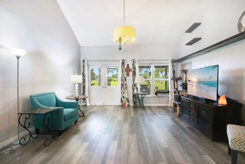 En Venta: $289,900 (3 camas, 2 baños, 1386 Pies cuadrados)