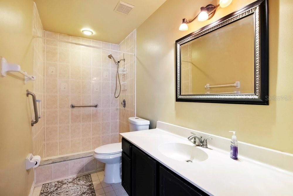 En Venta: $289,900 (3 camas, 2 baños, 1386 Pies cuadrados)