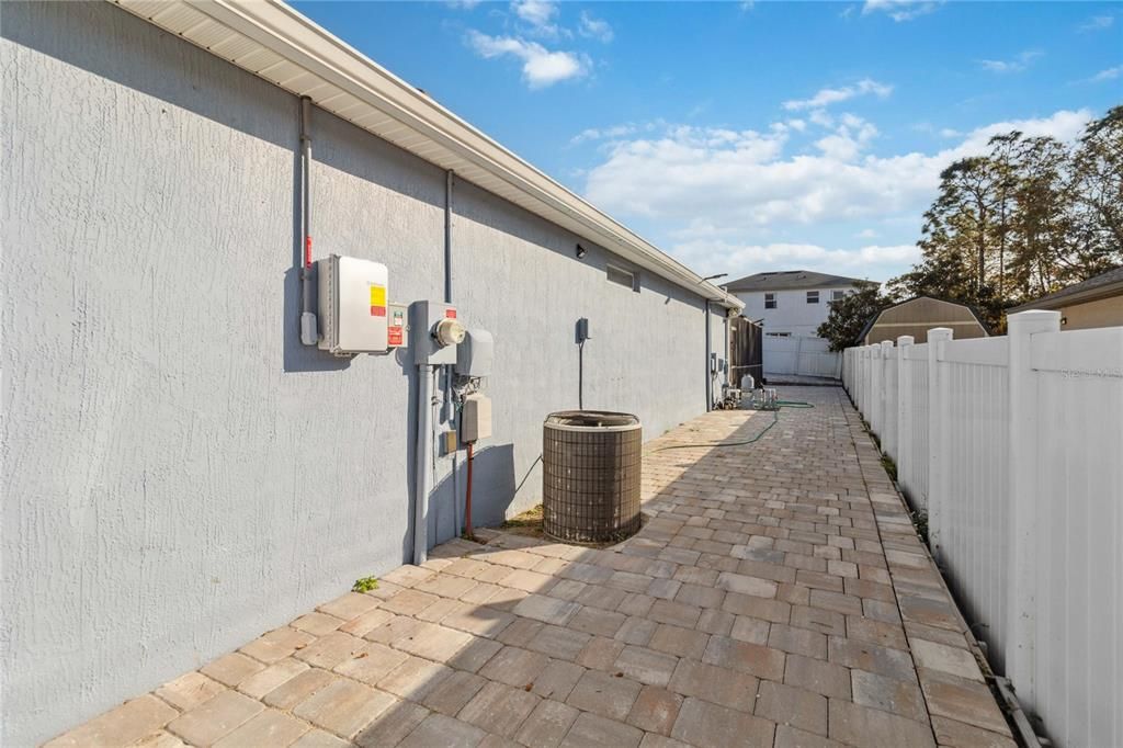 На продажу: $379,900 (3 спален, 2 ванн, 2012 Квадратных фут)