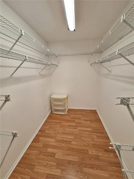 For Rent: $2,200 (2 beds, 2 baths, 1076 Square Feet)