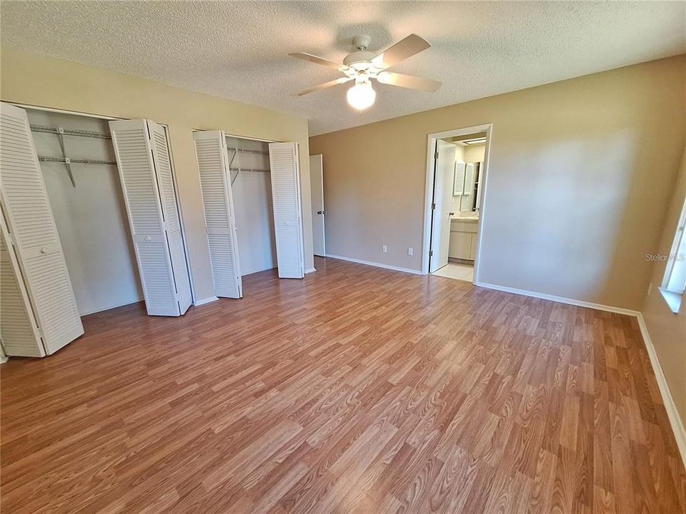 For Rent: $2,200 (2 beds, 2 baths, 1076 Square Feet)