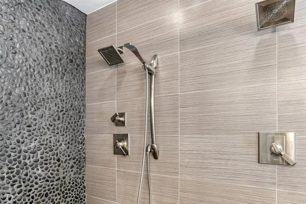 В аренду: $10,450 (3 спален, 2 ванн, 2082 Квадратных фут)