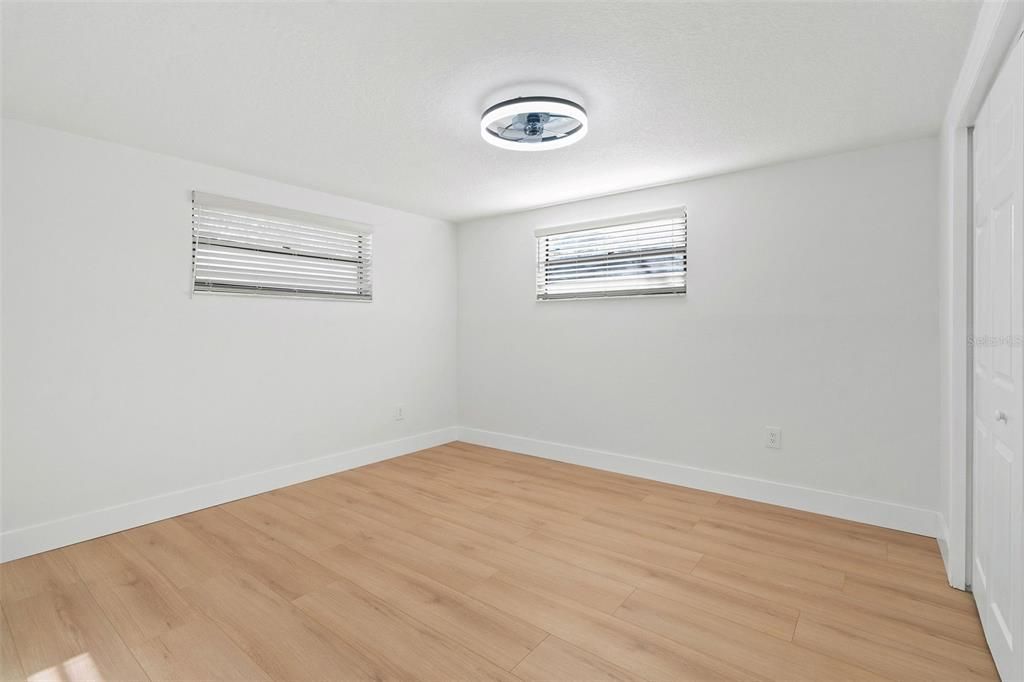 For Sale: $300,000 (4 beds, 2 baths, 1565 Square Feet)